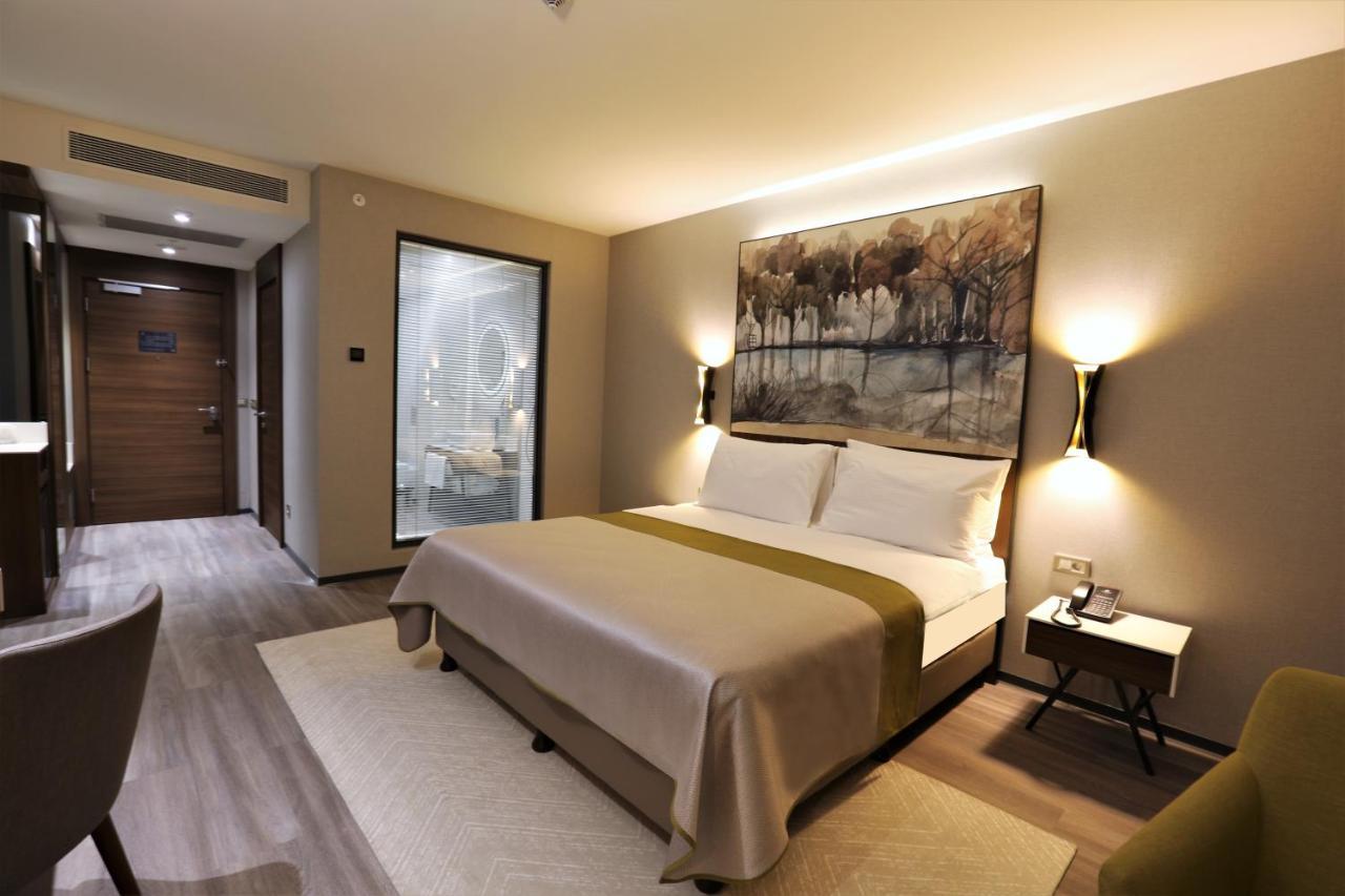 Limak Skopje Luxury Hotel Luaran gambar A room at the hotel